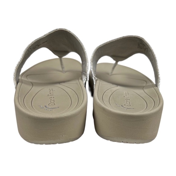 BareTraps Womens”Galina” Silver Metallic Fit Flop Size 8M - Picture 4 of 6